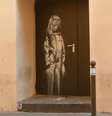 Obra de Banksy em homenagem às vítimas do Bataclan é roubada  Foto: Reprodução / Reuters