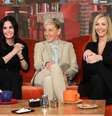 Courteney Cox, Ellen DeGeneres e Lisa Kudrow em estúdio da cafetaria 'Central Perk'  Foto: Instagram / @courteneycoxofficial / Estadão Conteúdo