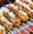 O chamado tofu 'fedorento' é um dos lanches da meia-noite mais famosos em Taiwan  Foto: fenlio/Getty Images / BBC News Brasil