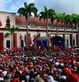 Apoiadores de Maduro comemoraram o recente anúncio do presidente de ruptura de relações do país com os Estados Unidos  Foto: Getty Images / BBC News Brasil