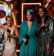 Lady Gaga, Jada Pinkett-Smith, Alicia Keys, Michelle Obama e Jennifer Lopez  Foto: Mike Blake / Reuters