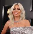 Lady Gaga não usou seu anel de noivado na cerimônia do Grammy   Foto: Lucy Nicholson / Reuters