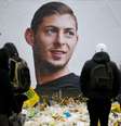 Homenagens ao jogador argentino Emiliano Sala, que morreu em janeiro num desastre aéreo. 10/2/2019.  REUTERS/Stephane Mahe   Foto: Reuters