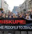 Manifestantes protestam contra pedofilia na Igreja Católica em Varsóvia
07/10/2018 Agencja Gazeta/Jacek Marczewski via REUTERS  Foto: Reuters