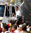 Juan Guaidó, líder da oposição e autoproclamado presidente da Venezuela, participa de ação que busca entrar em seu país pela Colômbia com caminhão de suprimentos  Foto: Marco Bello / Reuters