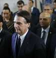 O presidente da República, Jair Bolsonaro (PSL), acompanhado dos presidentes do Senado, Davi Alcolumbre (DEM-AP), e da Câmara dos Deputados, Rodrigo Maia (DEM-RJ).  Foto: DIDA SAMPAIO / Estadão Conteúdo