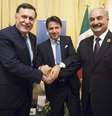 Fayez al Sarraj, Giuseppe Conte e Khalifa Haftar durante cúpula em Palermo, na Itália, em novembro de 2018  Foto: EPA / Ansa - Brasil