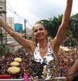 A apresentadora Luciana Gimenez no Bloco Gambiarra, em São Paulo, antes de aparecer no Rio de Janeiro  Foto: Henrique Barreto / Futura Press