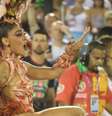 Juliana Paes representou ave em extinção no desfile da Grande Rio  Foto: AGNews / PurePeople