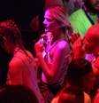 Marquezine curte a noite com a amiga  Foto: THIAGO MARTINS / AgNews