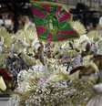A Mangueira foi campeã em 2016 com samba-enredo em homenagem à cantora Maria Bethânia e em 2019, quando tratou de assuntos políticos e homenageou Marielle Franco.  Foto: FuturaPress