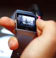 Relógio da Fitbit é mostrado durante feira de eletrônicos, na Alemanha. 1/9/2017.    REUTERS/Fabrizio Bensch  Foto: Reuters