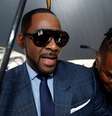 Cantor R. Kelly chega a tribunal em Chicago
06/03/2019 REUTERS/Kamil Krzaczynski   Foto: Reuters