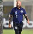 Carille e Sampaoli se enfrentam neste domingo (Foto: Divulgação)  Foto: LANCE!