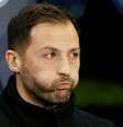 Domenico Tedesco antes da derrota do Schalke 04 para o Manchester City  Foto: Andrew Yates / Reuters