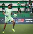 Ivan, goleiro da Chapecoense, faz aquecimento antes da partida contra o Figueirense, válida pela oitava rodada da primeira fase do Campeonato Catarinense 2019  Foto: Matheus Sebenello / MyPhoto Press / Gazeta Esportiva