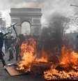 Protesto de 'coletes amarelos' termina em confronto em Paris  Foto: ANSA / Ansa - Brasil