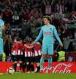 Jogadores do Atlético de Madrid lamentam gol do Athletico Bilbao  Foto: Vincent West / Reuters