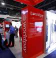 Toem da Worldpay durante uma conferência de tecnologia em Las Vegas. 24/10/2017. REUTERS/Steve Marcus  Foto: Reuters