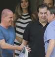 Ministro da Casa Civil, Onyx Lorenzonni, cumprimenta o presidente Jair Bolsonaro, ao lado do presidente da Câmara, Rodrigo Maia  Foto: DIDA SAMPAIO / Estadão