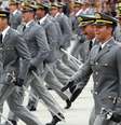 Militares marcham durante cerimônia de formatura na Academia Militar das Agulhas Negras, em Resende
01/12/2018 REUTERS/Paulo Whitaker  Foto: Reuters