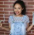 Paloma Cipriano começou no YouTube com a intenção de falar sobre moda e, hoje, tem meio milhão de seguidores em perfil sobre construção  Foto: Arquivo Pessoal / BBC News Brasil