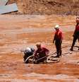 Equipes de resgate buscam vítimas do rompimento de uma barragem de rejeitos da mineradora brasileira Vale SA, em Brumadinho. REUTERS/Adriano Machado  Foto: Reuters