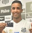 Jorge é apresentado no Santos  Foto: Divulgação/Santos FC / Estadão Conteúdo