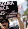 No dia 31 de março, milhares de pessoas foram às ruas do Brasil protestar contra a ditadura  Foto: DW / Deutsche Welle
