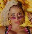 Anitta no clipe Banana: cantora quer muito mais do que o sucesso local  Foto: Divulgação