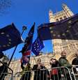 Manifestantes anti-Brexit protestam em frente ao prédio do Parlamento britânico, em Londres
11/04/2019
REUTERS/Gonzalo Fuentes  Foto: Reuters