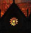As chamas consomem a catedral histórica: fogo se espalhou rapidamente  Foto: DW / Deutsche Welle
