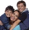 Suzy Rêgo com os gêmeos Marco e Massimo: o amor de mãe virou campanha publicitária  Foto: Máximo Jr. / Divulgação
