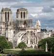 Visão geral da Catedral de Notre Dame  Foto: EPA / BBC News Brasil