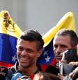 Leopoldo López dá entrevista coletiva na residência do embaixador espanhol em Caracas
02/05/2019
REUTERS/Carlos Garcia Rawlins  Foto: Reuters