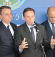 Presidente Jair Bolsonaro, Governador Wilson Witzel e o Prefeito Marcelo Crivella participam de cerimonia em comemoracao ao Dia da Vitoria com entrega de medalhas a militares  Foto: Adriano Ishibashi / Framephoto / Estadão