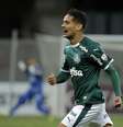 Gustavo Scarpa, do Palmeiras, comemora o seu gol em partida contra o San Lorenzo, da Argentina, válida pela sexta rodada do grupo F da Copa Libertadores 2019, realizada no Allianz Parque, em São Paulo, nesta quarta-feira (08).  Foto: DANIEL VORLEY /AGIF / Estadão Conteúdo