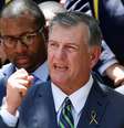 Mike Rawlings, prefeito de Dallas  Foto: Carlo Allegri / Reuters