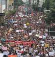 Protesto de estudantes e professores contra os cortes na educação feitos pelo governo federal no Largo do Rosário no centro de Campinas, interior de São Paulo, em 15 de maio de 2019  Foto: LUCIANO CLAUDINO / Estadão Conteúdo
