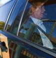 Dirceu aparece em foto de 2015, a caminho da prisão; ele tem duas condenações na Lava Jato  Foto: Marcello Casal jr/Agência Brasil / BBC News Brasil