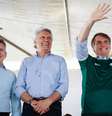 O presidente Jair Bolsonaro com os governadores Mauro Mendes (MT) e Ronaldo Caiado (GO) no lançamento do projeto 'Juntos pelo Araguaia'  Foto: Alan Santos/Presidência da República / Estadão Conteúdo