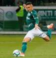 Raphael Veiga, do Palmeiras, cobra pênalti para marcar gol na partida contra o Athletico Paranaense válida pela 8ª rodada do Campeonato Brasileiro 2019, no Allianz Parque, em São Paulo, neste sábado, 26.  Foto: LUIS MOURA/WPP/ / Estadão Conteúdo