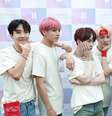 Se não forem liberados pelo governo, Suga e Jin podem ser obriagados a sair do BTS em 2020  Foto: Divulgação, BigHit Entertainment / PureBreak