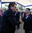 O presidente Jair Bolsonaro e o então ministro Santos Cruz em evento com militares   Foto: Marcos Corrêa/Presidência da República / Estadão Conteúdo