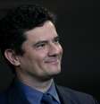 O ministro da Justiça Sergio Moro participa da cerimônia de lançamento do pacto nacional que estabelece o direito da criança e do adolescente vitima ou testemunha de violência, no salão negro do Ministério da Justiça nesta quinta-feira (13).  Foto: MYKE SENA/ Foto Arena / Estadão Conteúdo