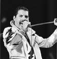  O cantor Freddie Mercury durante apresentação do grupo inglês Queen no Rock in Rio I, na Cidade do Rock, Rio de Janeiro.   Foto: Estadão Conteúdo