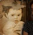 Silvia Forasassi decidiu não vacinar o filho porque, aos três meses de idade, ele estava abaixo do peso  Foto: BBC News Brasil
