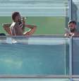 Neymar curte hotel com amigos em passagem pelo Rio de Janeiro  Foto: AGNews / PurePeople