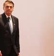 Bolsonaro assegurou que, no avião presidencial, todas as bagagens são amplamente revistadas, inclusive as dele  Foto: LUDOVIC MARIN/AFP/Getty Images / BBC News Brasil