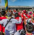 Torcedores chegam ao Estádio do Maracanã para a final da Copa América 2019 entre Brasil e Peru, na zona norte do Rio de Janeiro  Foto: Magalhães Jr. / Photopress / Estadão